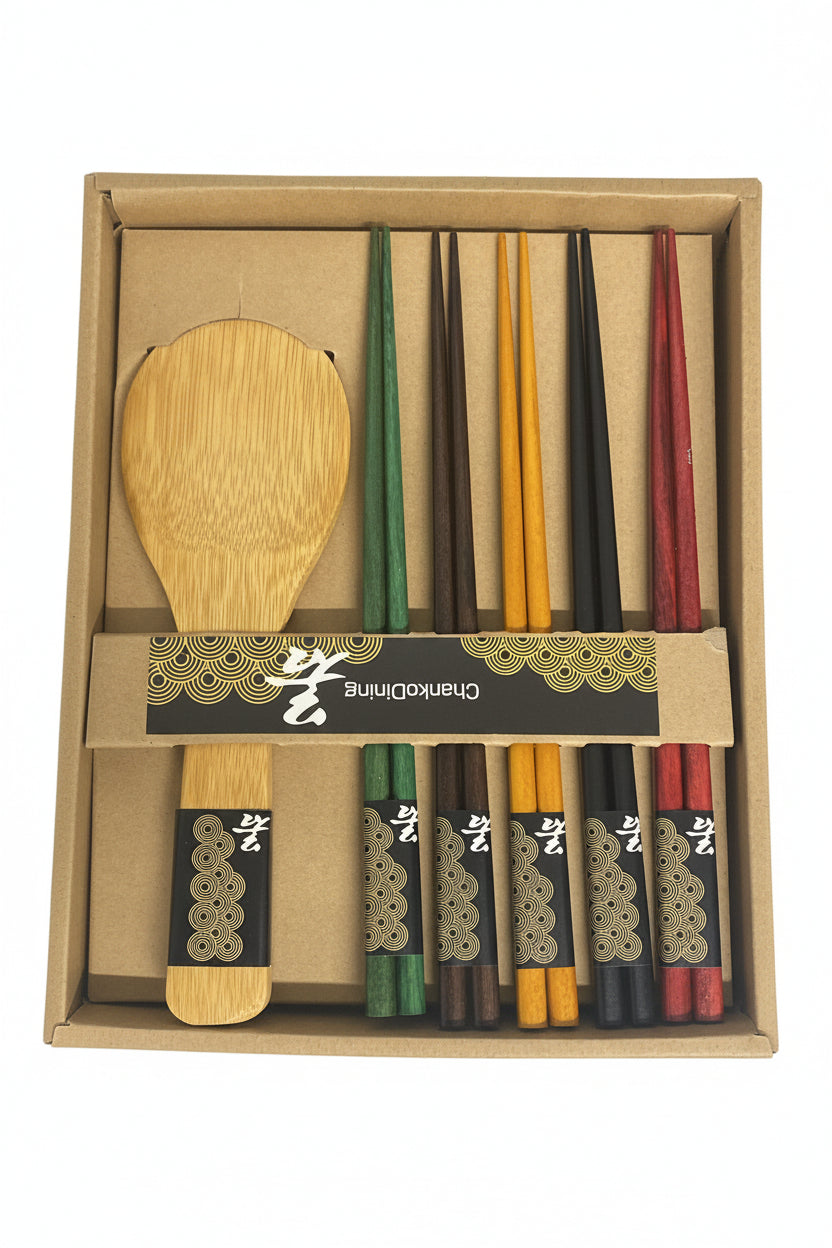 Chop sticks and serving spoon set